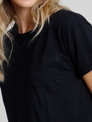 Blusa Cropped Com Bolso Tank Soltinha Preto Lisa Sem Estampa - No Sense (2)