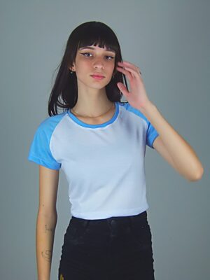 Blusa Cropped Raglan Azul Soltinha Lisa Sem Estampa (5)