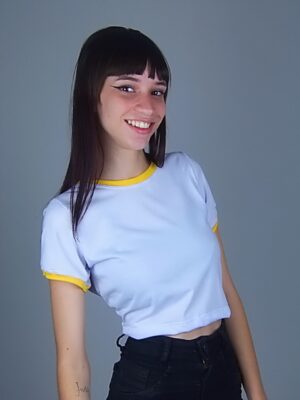 Blusa Cropped Ringer tee Amarelo Soltinha Lisa Sem Estampa (2)