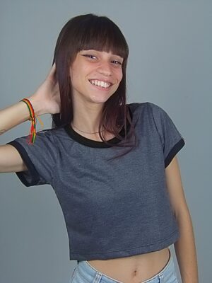 Blusa Cropped Ringer tee Chumbo Soltinha Lisa Sem Estampa_ (4)
