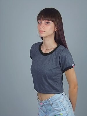 Blusa Cropped Ringer tee Chumbo Soltinha Lisa Sem Estampa_ (7)