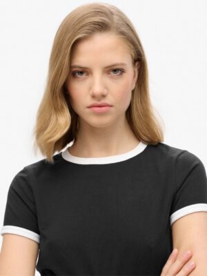Blusa Cropped Ringer tee Preta Soltinha Rib Branco (4)