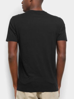 Camiseta 100% Algodão Preto Slim Manga Curta Tee Com Bolso - No Sense (1 (3)