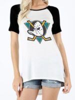 Camiseta BabyLook Raglan Super Patos - Mighty Ducks - No Sense