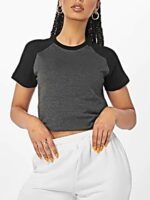 Camiseta Babylook Raglan Cumbo e Preto Lisa Sem Estampa - No Sense