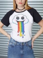 Camiseta Nuvem Arco Íris Babylook Feminina Raglan - No Sense