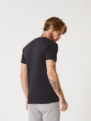 Camiseta Preta 100% Algodão Slim Lisa Sem Estampa Manga Curta Tee - No Sense (2)