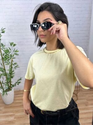 Camisetas Oversized Feminina Básica Modelagem Convencional - Amarelo Claro (04)