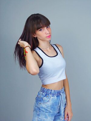 Cropped Regata Canelado Ringer Tee Lisa Sem Estampa__ (3)