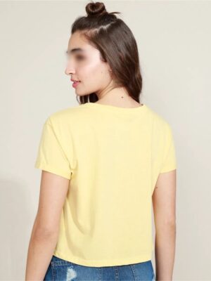 Blusa Cropped Amarelo Pastel Com Bolso Lisa Sem Estampa Soltinha - No Sense (2)